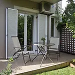Notos Luxury Apartamento *
