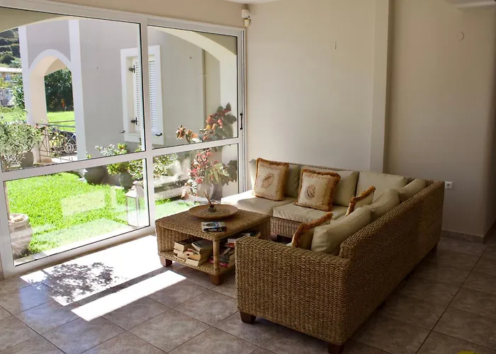 Notos Luxury Apartment