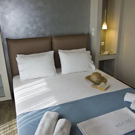 Notos Luxury Apartment
